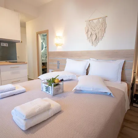 Apartament Magdalena Seaside Nea Roda